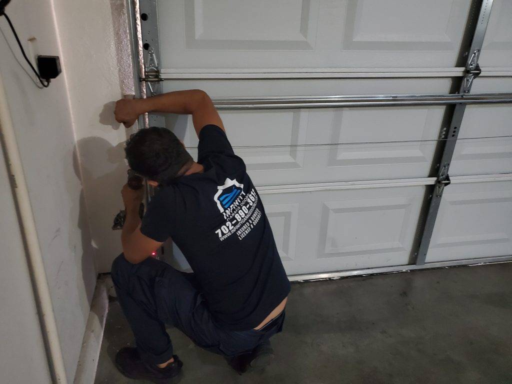 Garage door maintenance summerlin